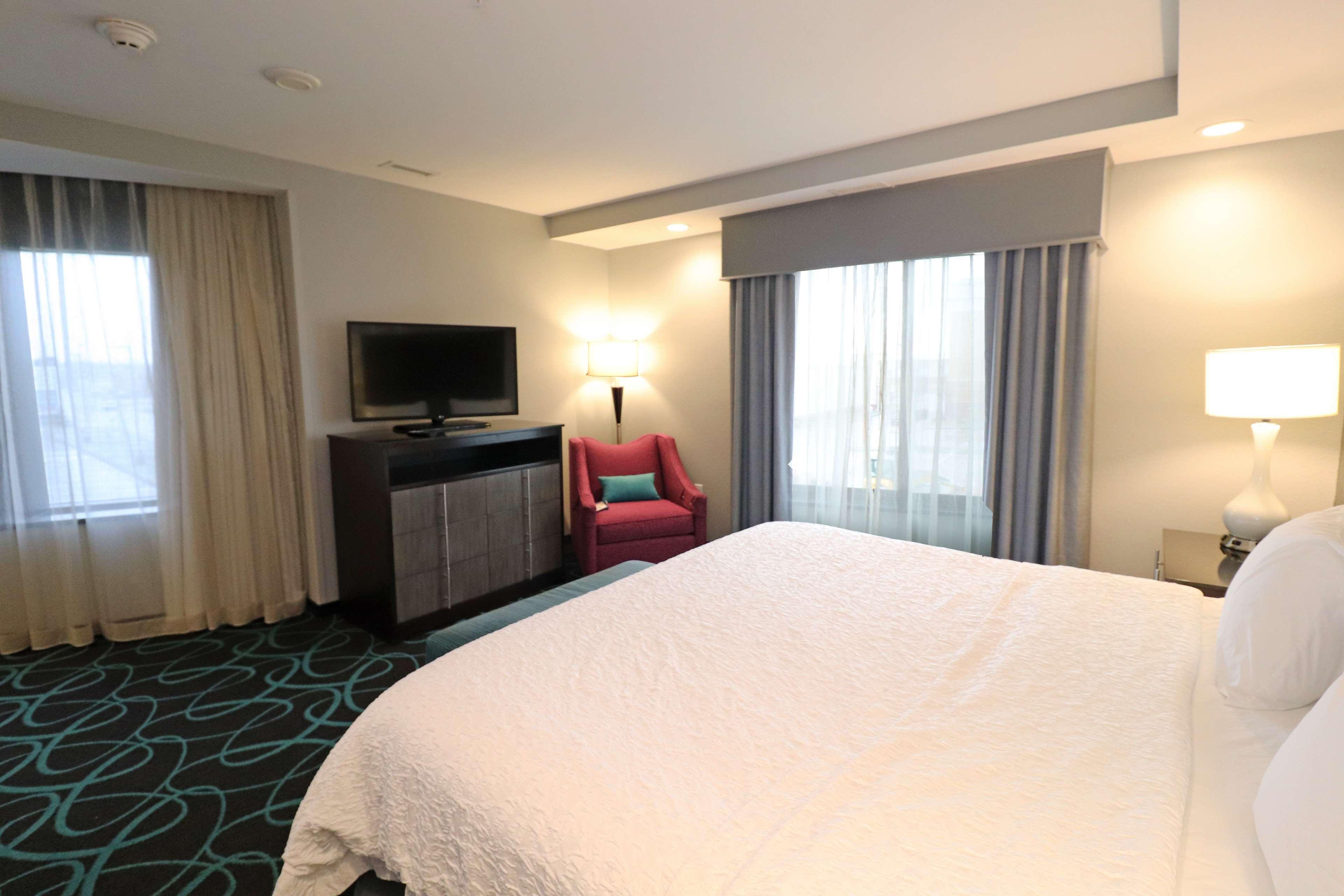 Hampton Inn Киърни Екстериор снимка