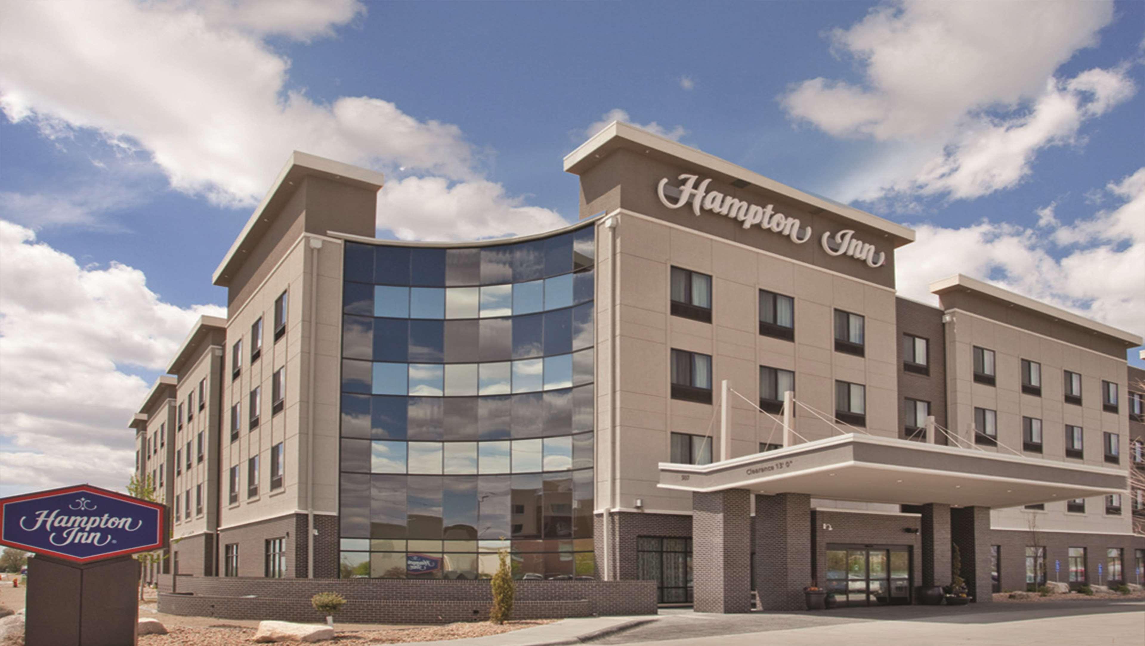 Hampton Inn Киърни Екстериор снимка