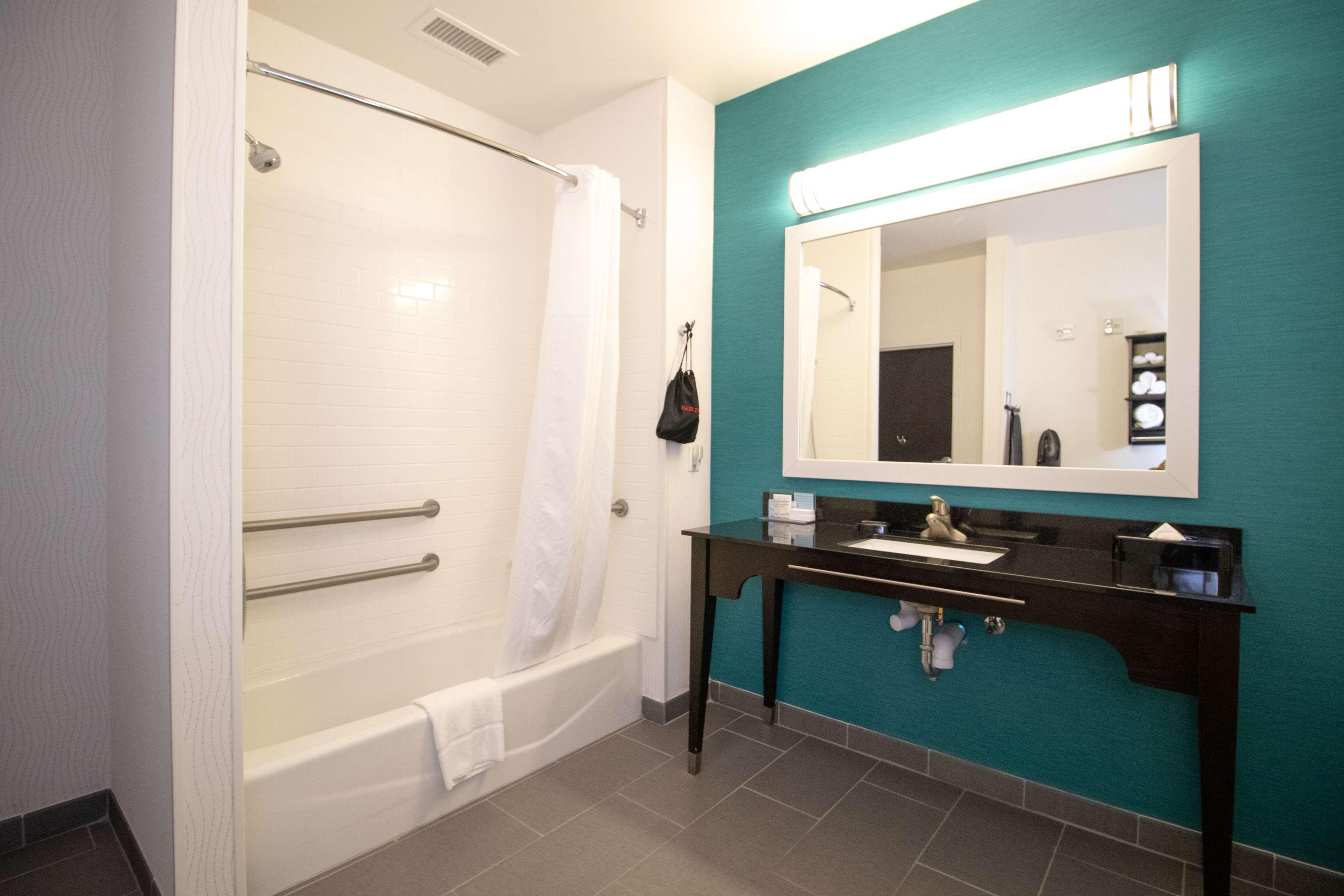 Hampton Inn Киърни Екстериор снимка