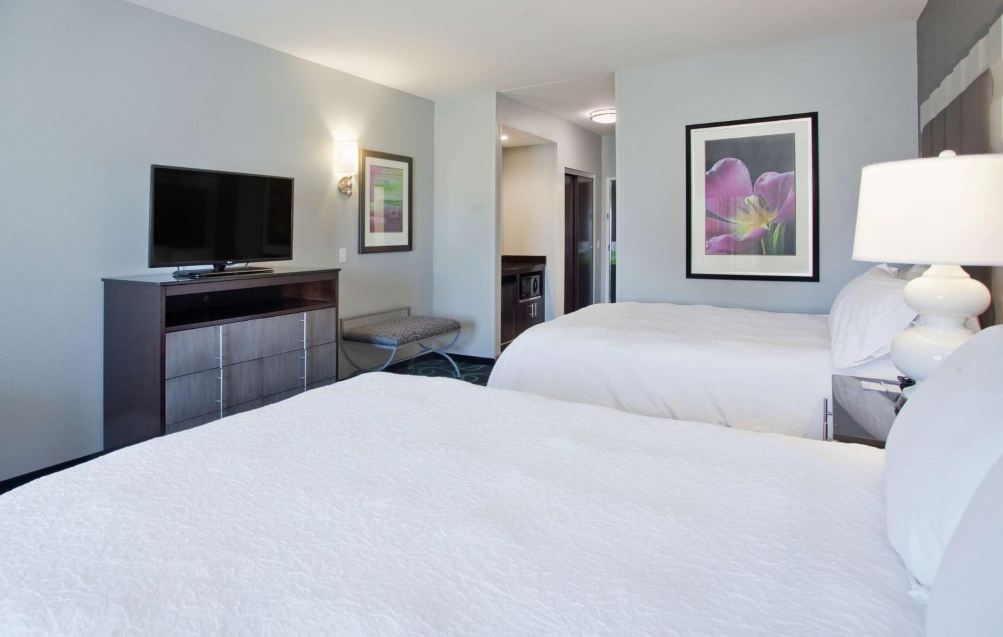 Hampton Inn Киърни Екстериор снимка