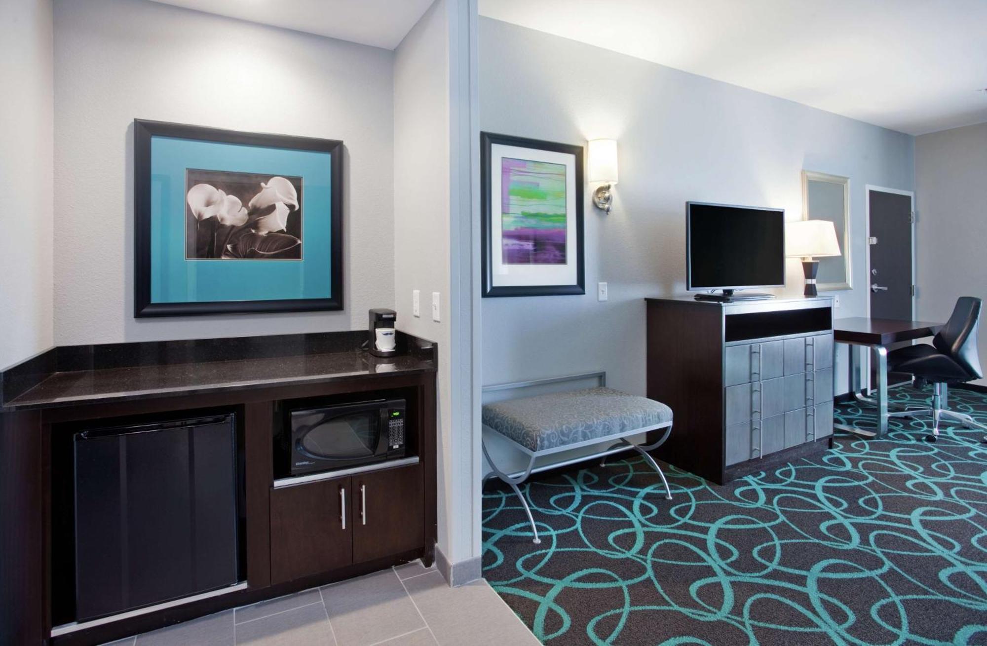 Hampton Inn Киърни Екстериор снимка